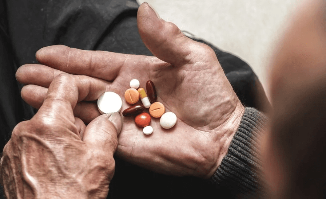 Warning: “Memory-eating” drug mimics Alzheimer’s